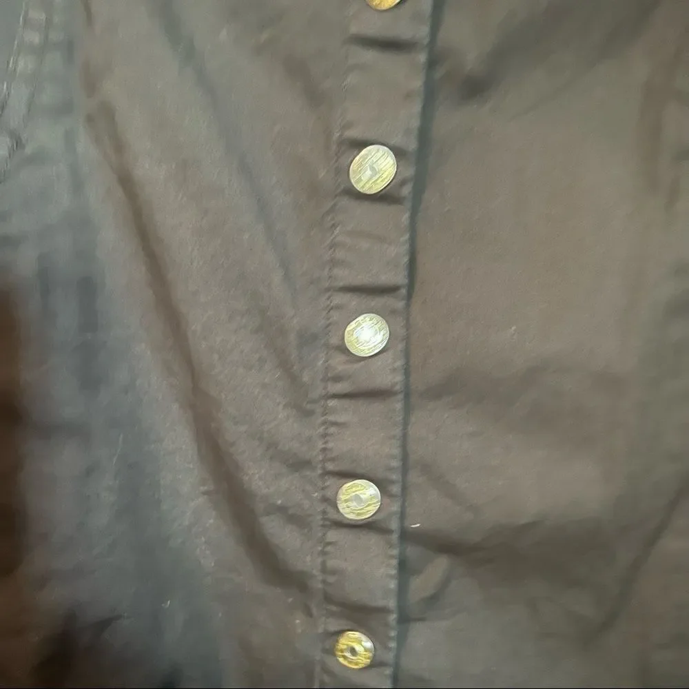 Guess black snap button long sleeve top. Size small‎ - Picture 11 of 13